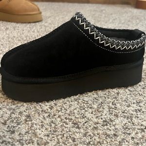 Black Ugg slippers
